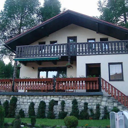 Ostrov - Eiland V Srdci Ceskeho Svycarska Dom wakacyjny Tisá